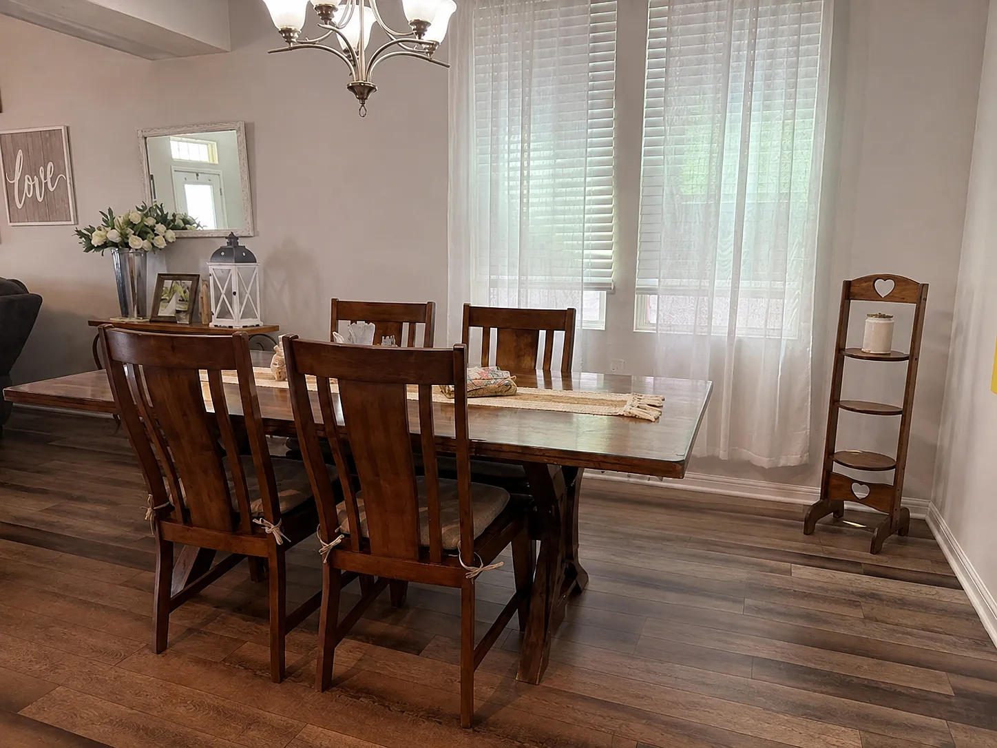 Martha Ln 124 -- Stefani - 1 — Photo 4