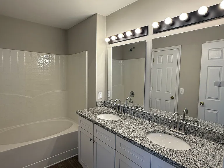 3319 Mannington Dr — Photo 13