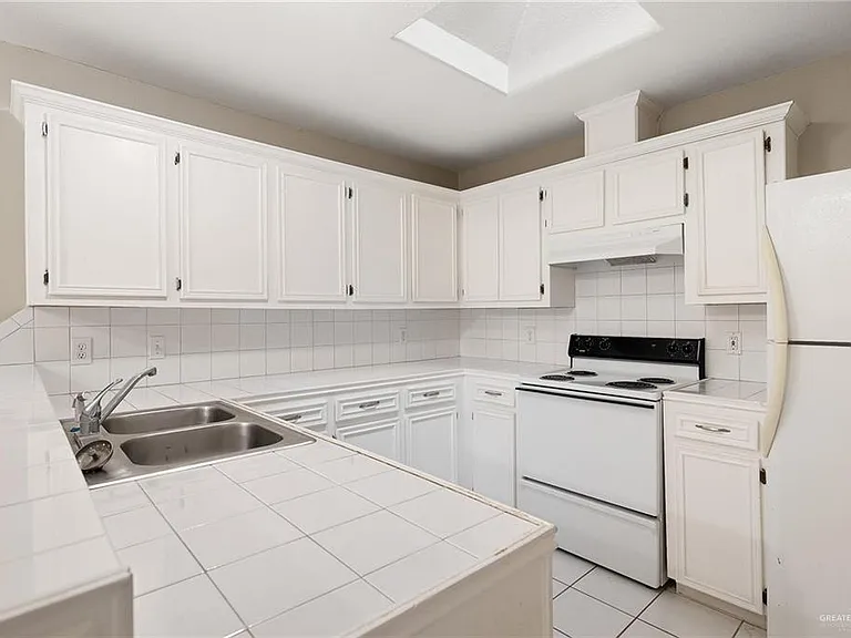 2307 Kimberly Ln #3 — Photo 8