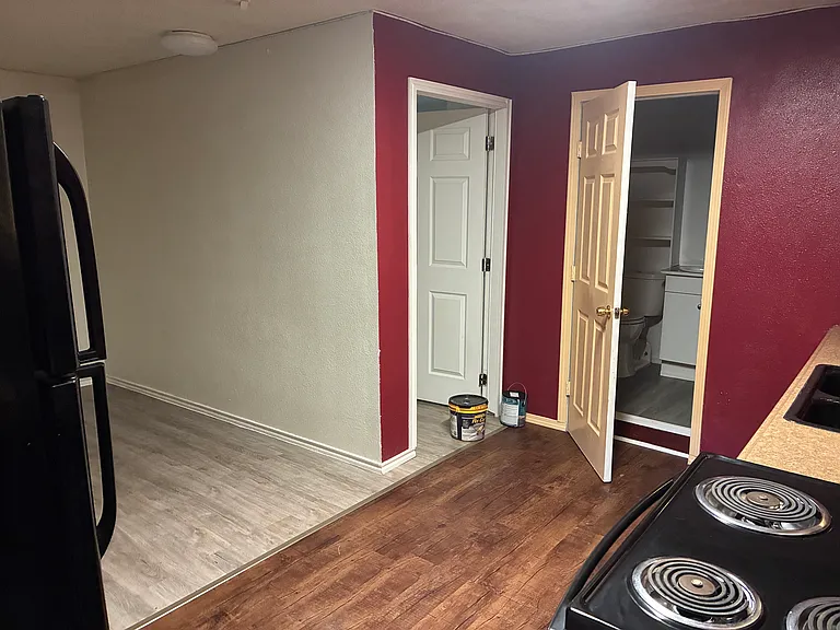 2419 Bonham St #2 — Photo 3