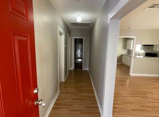 704 15th Ave N #B, Texas City, TX 77590