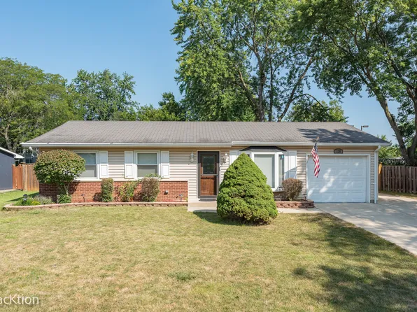 120 Lee Ln, Bolingbrook, IL 60440