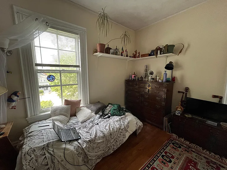 219 Washington St #6 — Photo 8