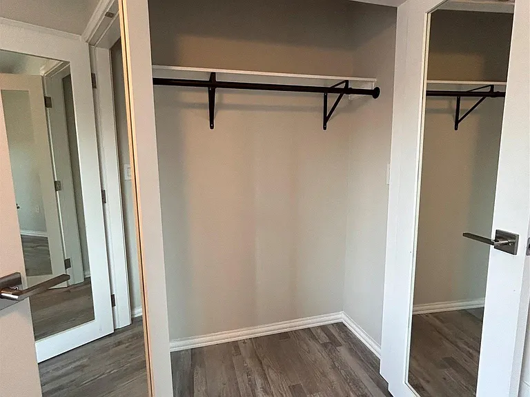 8922 Trone Cir #A — Photo 16