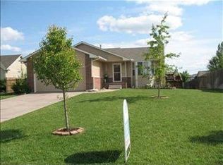 11918 W Central Park Ct, Wichita, KS 67205