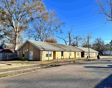 712-716 N Bullion Ave #720, Gonzales, LA, 70737