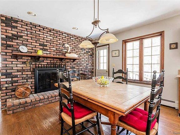 5th image of 25 A Cedar Dr