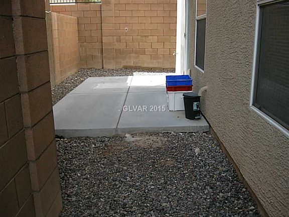 3rd image of 547 Beckton Park Ave