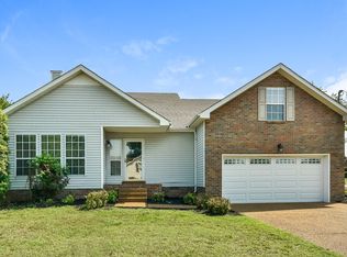 142 S Birchwood Dr, Hendersonville, TN 37075