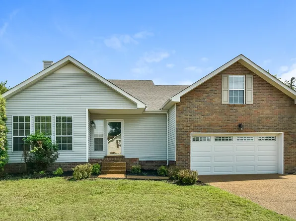 142 S Birchwood Dr, Hendersonville, TN 37075