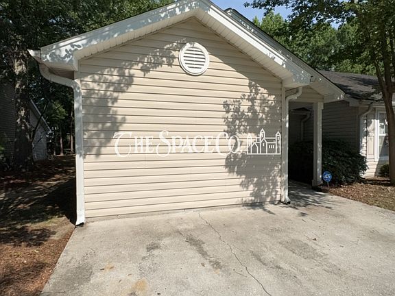 3rd image of 8057 Vermont Rd