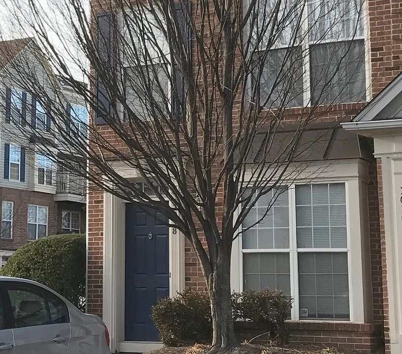 FRONT - PARK ACROSS FROM UNIT