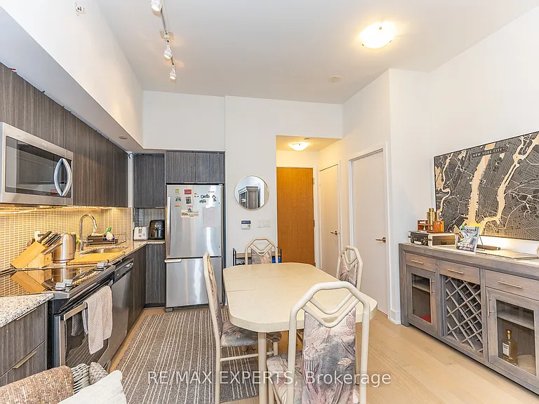 30 Shore Breeze Dr #1215 — Photo 3