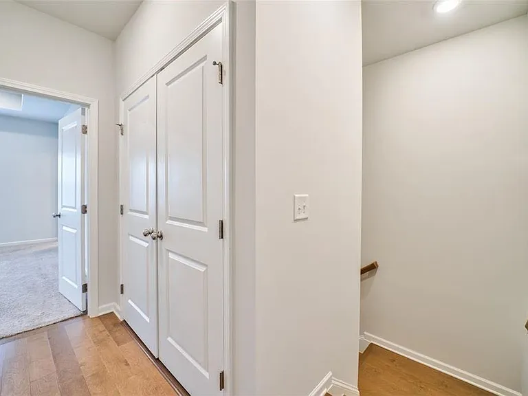 2510 Great Silver Fir Aly — Photo 17