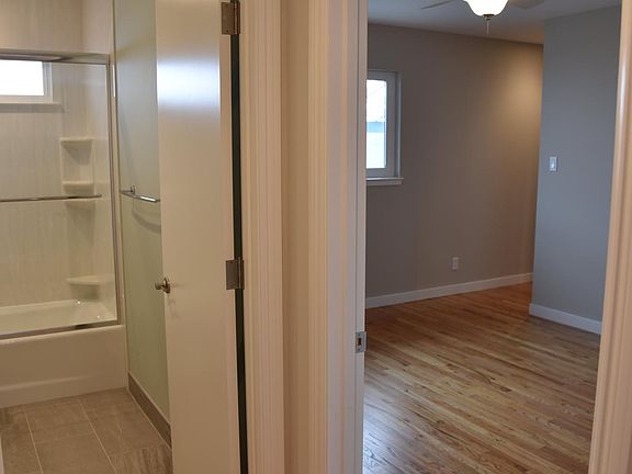 5th image of 3380 McKinley Dr