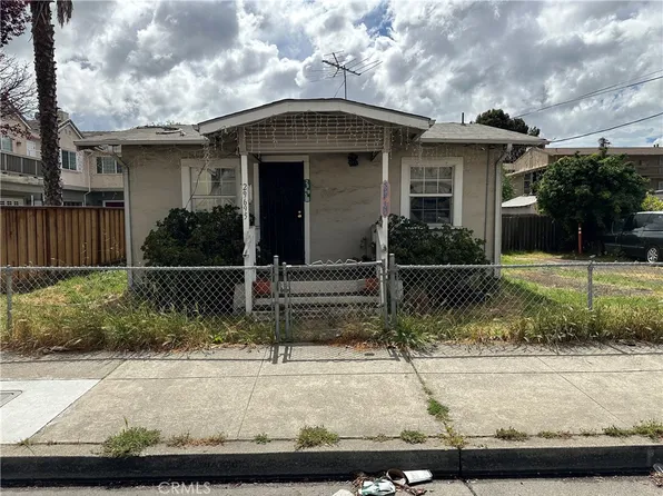 29695 Dixon St, Hayward, CA 94544