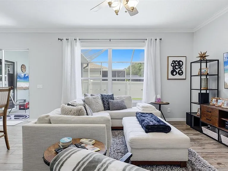 4617 Egmont Dr — Photo 16