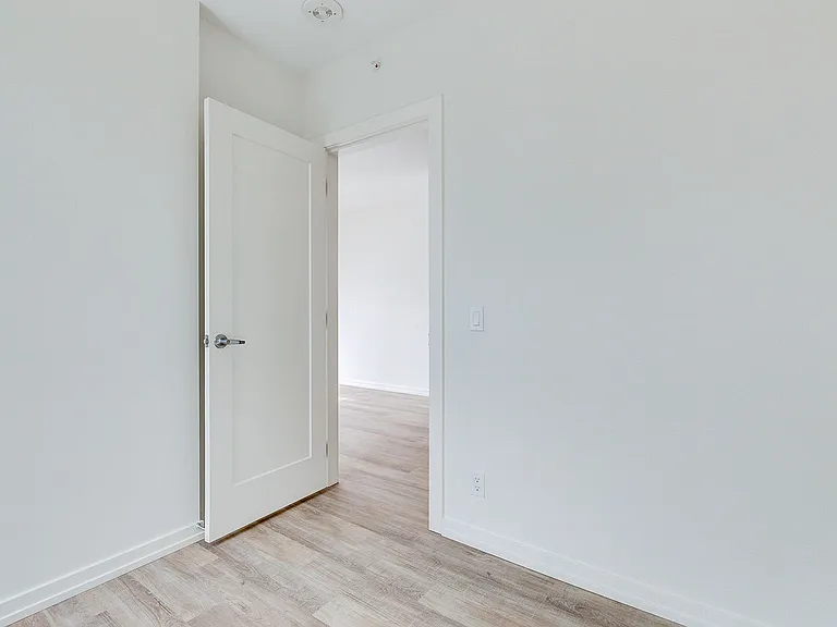 450 8th Ave SE #501 — Photo 15