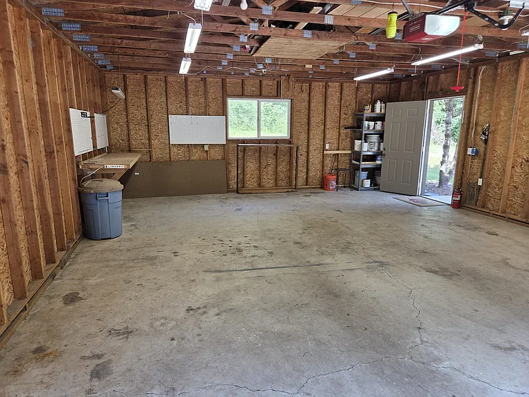 10700 NE Stevenson Rd — Photo 19