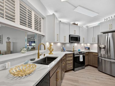 200 Uno Lago Drive #402, Juno Beach, FL, 33408