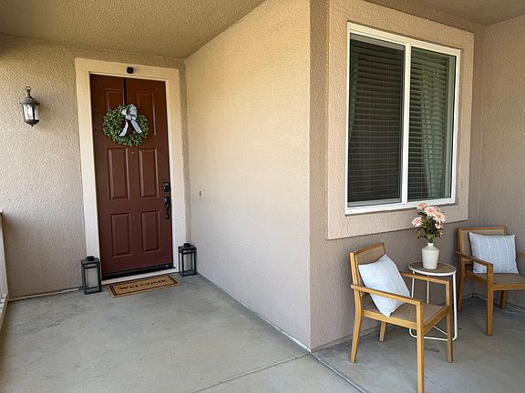 2nd image of 871 Strathaven Way