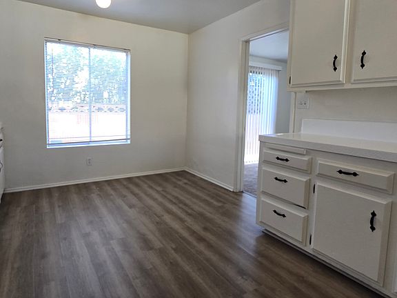 3rd image of 12631 Kalnor Ave #12637