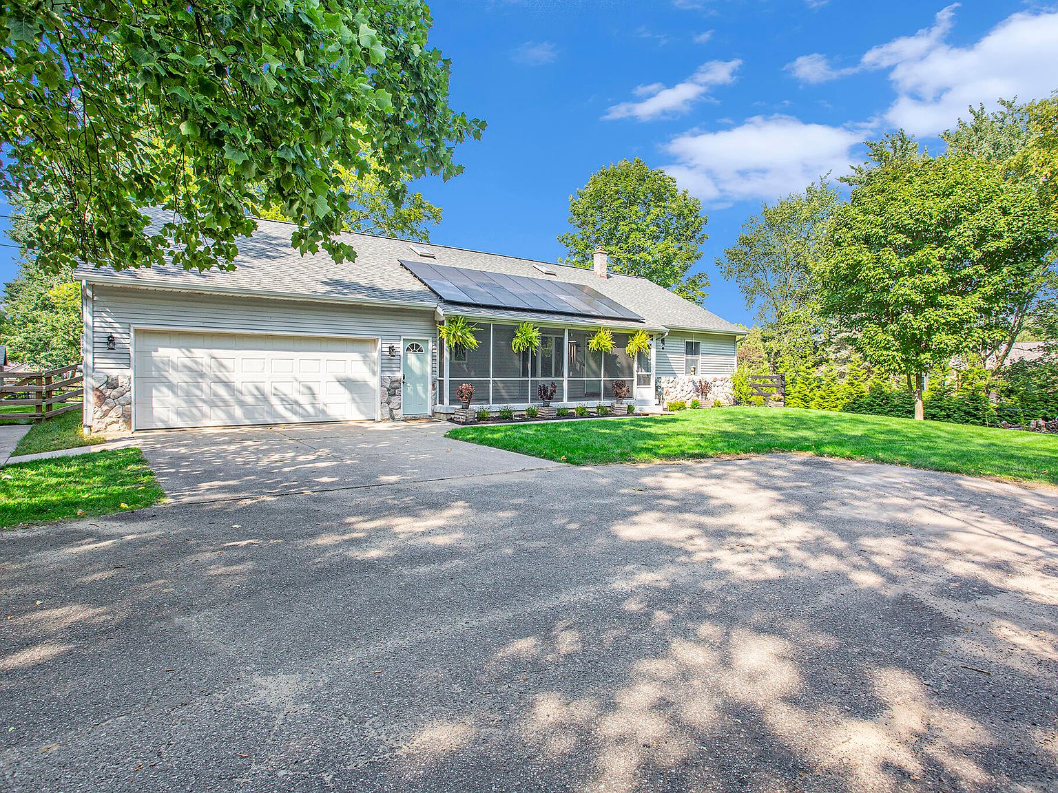 6950 Kalamazoo Ave SE