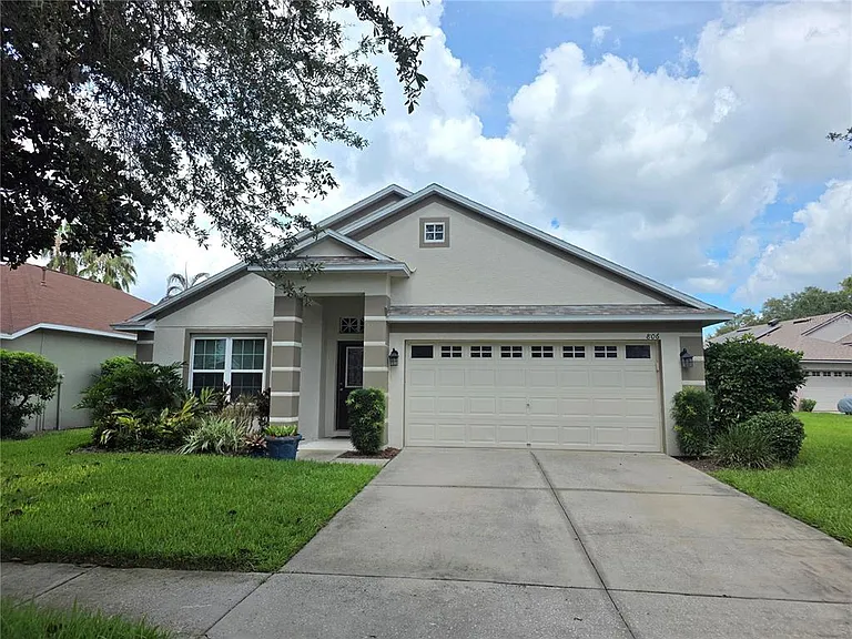 806 Lesa Glen Pl — Photo 20