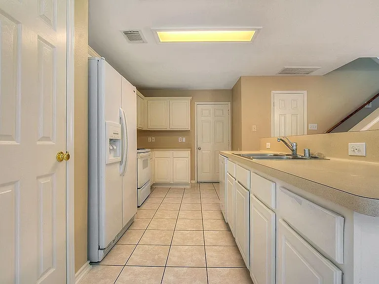 7 Newberry Trail Ct — Photo 12