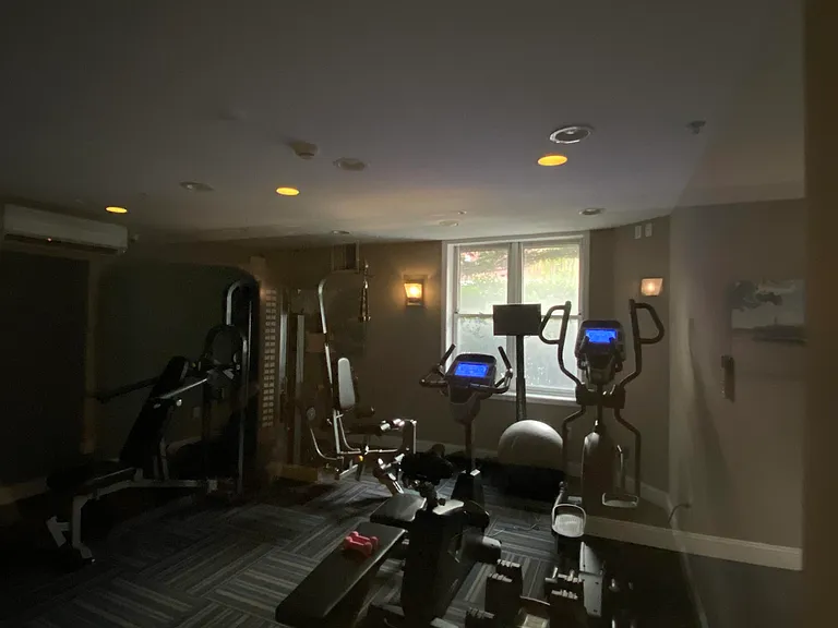 915 Madison St #6C — Photo 20