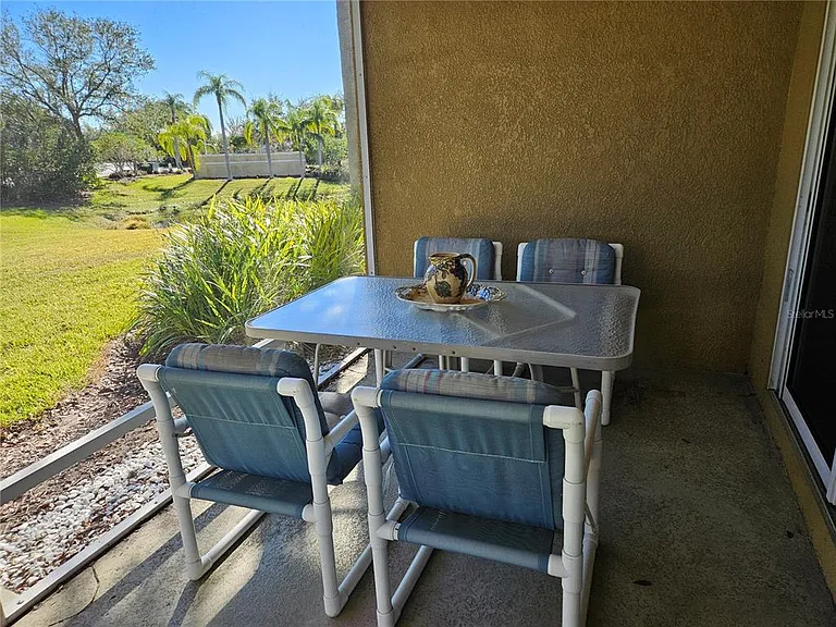 1161 Jameson Greens Dr — Photo 6