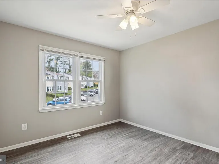 9490 Mooregate Ct — Photo 19