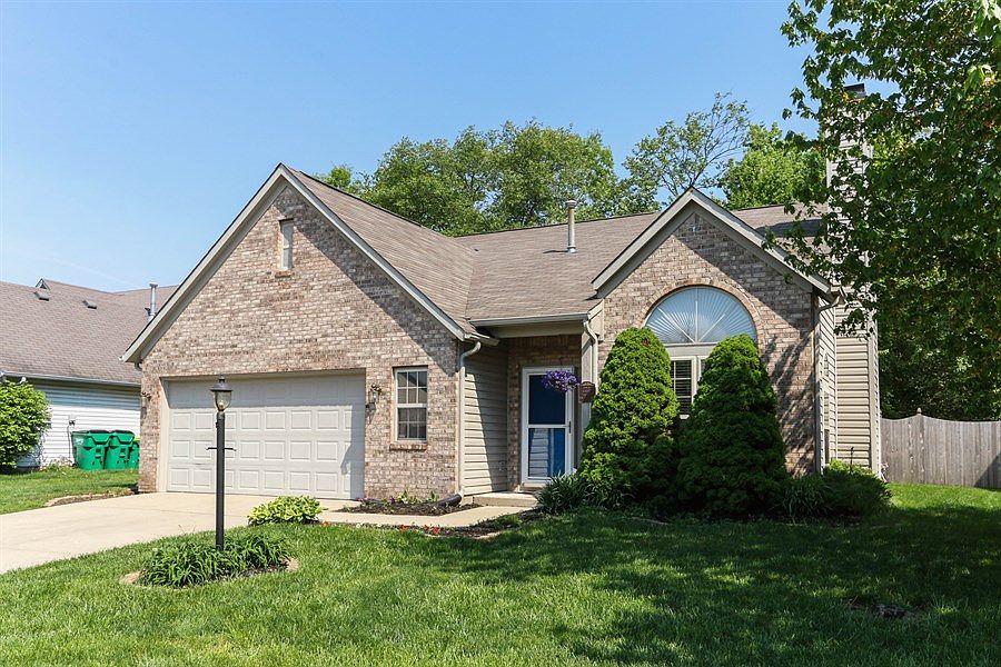 1st image of 2926 Crosscreek Cir