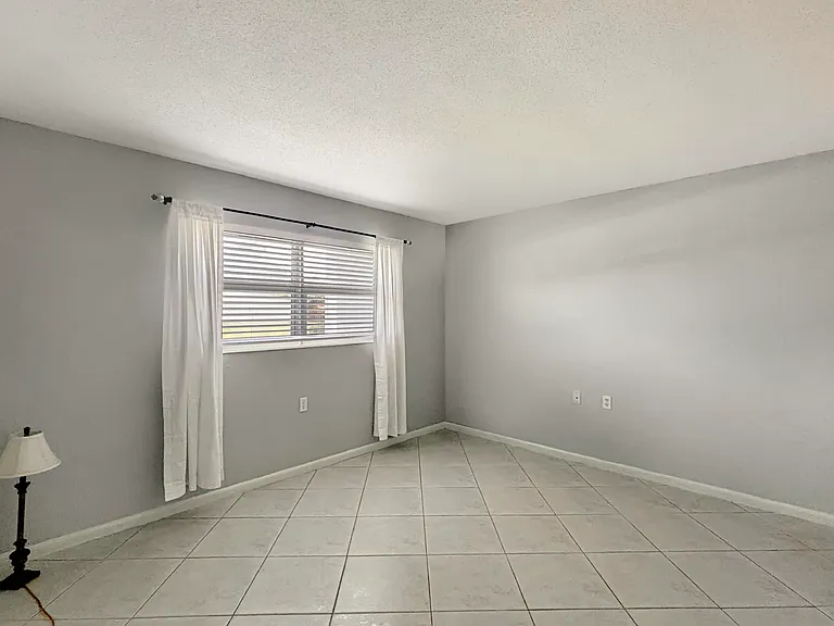 3154 Meridian Way S #6 — Photo 16
