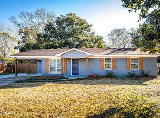 270 Holcomb Blvd, Ocean Springs, MS 39564