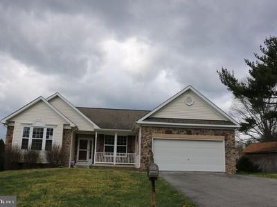 1292 Upland Dr, Fayetteville, PA, 17222