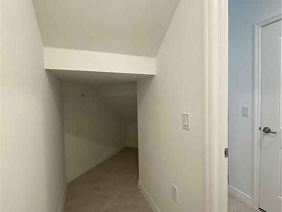 5th image of 6048 Ellertston Way #1621