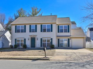 17259 Larkin Dr, Dumfries, VA 22026