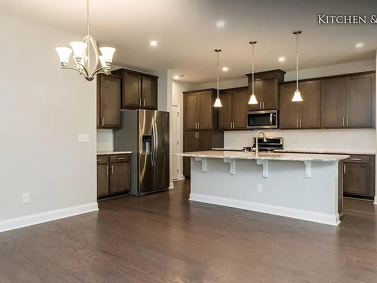 1007 Rexburg Dr — Photo 7