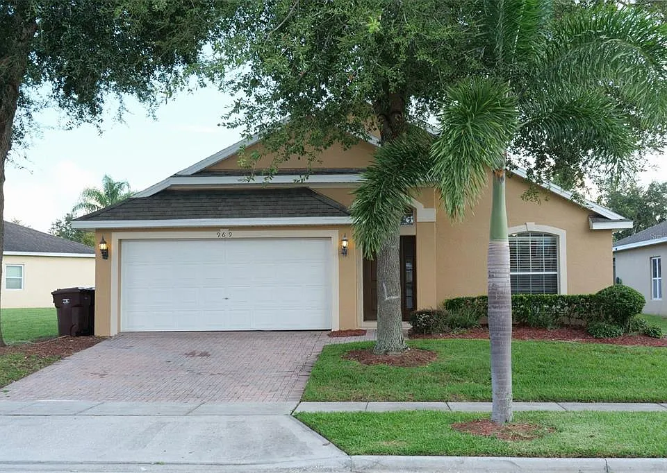 969 Andalusia Loop