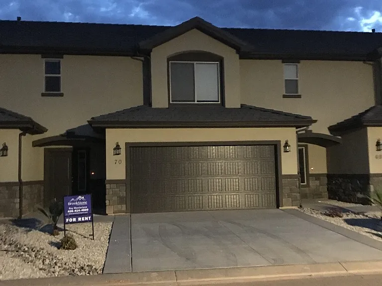 2520 Blackhawk Dr #70 — Photo 1
