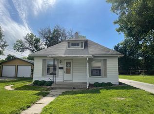 510 S Hazel St, Glenwood, IA 51534