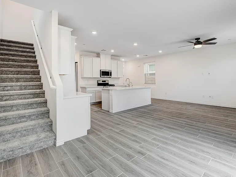 8883 Roadrunner Ravine St — Photo 11