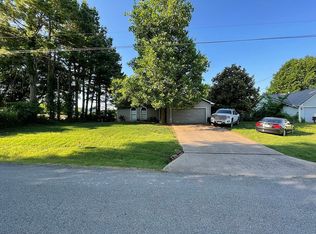 227 E Old Farmington Rd, Farmington, AR 72730