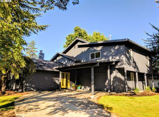 8810 SW Oak Ln, Portland, OR 97223