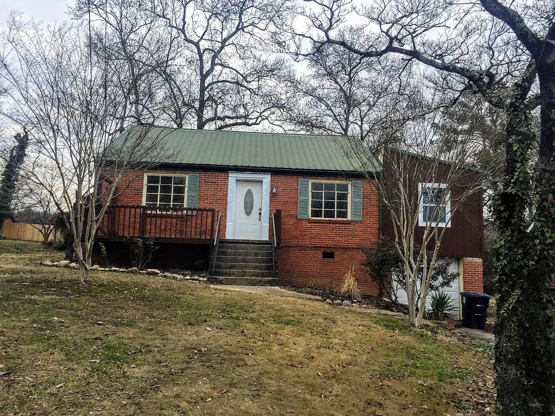 3 bed, 1470 sqft, $1,445 — Photo 2