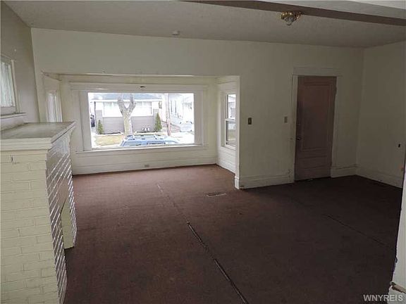 5th image of 230 Hagen St