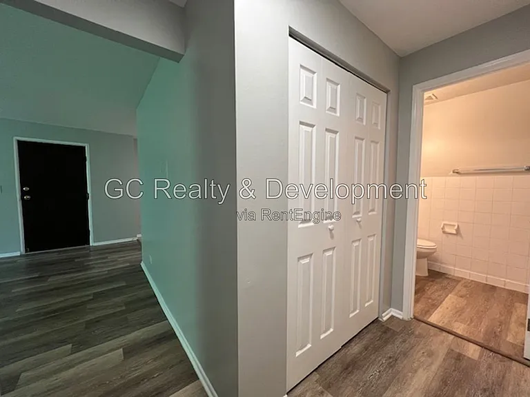 314 N Warwick Ave #2C — Photo 8