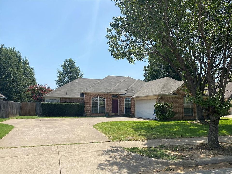 1st image of 7324 Oak Ridge Dr