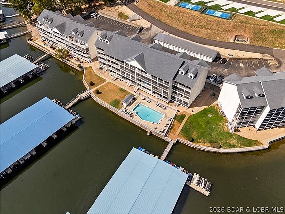 5th image of 216 Lakeview Resort Blvd Unit 1E